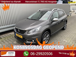 Peugeot 2008 1.2 PureTech Blue Lion Clima, CC, Carplay, Navi, PDC & Cam. LM, – Inruil Mogelijk –