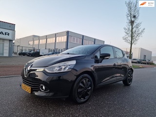 Renault Clio 1.5 dCi Night&Day CARPLAY NAVI PSENSOR CRUISE 2 X SLEUTELS