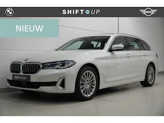 BMW 5-serie Touring 530i Panoramadak | Laser | Head Up | Elektr. Trekhaak