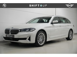 BMW 5-serie Touring 530i Panoramadak | Laser | Head Up | Elektr. Trekhaak