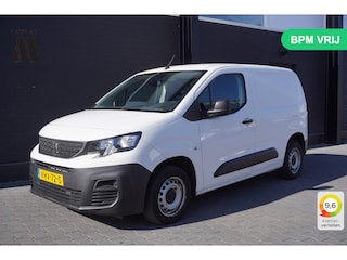 Peugeot Partner 1.2 Benzine EURO 6 - Airco - Carkit - PDC - € 11.950,- Excl.