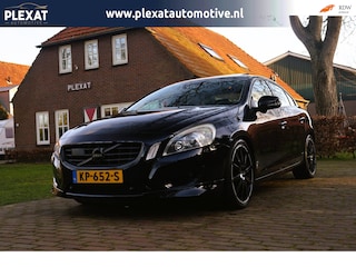 Volvo S60 3.0 T6 AWD Momentum Aut. | Heico Uitvoering | Panorama | Lijnbaan | Bliss | Camera | Stoelverwarming | Leder | Navigatie