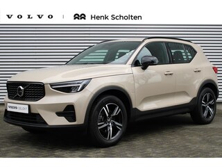 Volvo XC40 2.0 B4 Mild Hybrid Plus Dark | Verwarmbare Voorruit | Trekhaak | Elektrische Achterklep | Adaptieve Cruise Control Met Pilot Assist | BLIS Dodehoekdetectie | Harman/Kardon Audiosysteem | Elektrisch Verstelbare Voorstoelen Met Geheugen | Keyless Entruy | 18 Inch Lichtmetalen Velgen | Achteruitrijcamera | Parkeersensoren Voor & Achter | Textiel City Block Melange Grey/Charcoal Bekleding