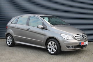 Mercedes-Benz 200-serie B-Klasse B200 NAVIGATIE-TREKHAAK