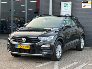 Volkswagen T-Roc 1.5 TSI Style/150 PK/CARPLAY/AUTOMAAT/NETTE STAAT!!