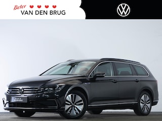 Volkswagen Passat Variant GTE 1.4 TSI PHEV 218 PK DSG Business | LED Matrix IQ | Stoelverwarming | Trekhaak | Head-Up | Achteruitrijcamera | Keyless  |