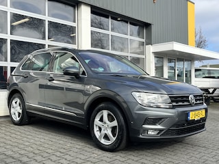 Volkswagen Tiguan 1.5 TSI 130pk Comfortline Business Airco cruise controle Digitaal display Elektrische achterklep Apple carplay Navigatiesysteem Keyless start Achterruitrij camera Stuurwielbediening