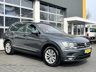 Volkswagen Tiguan 1.5 TSI 130pk Comfortline Business Airco cruise controle Digitaal display Elektrische achterklep Apple carplay Navigatiesysteem Keyless start Achterruitrij camera Stuurwielbediening