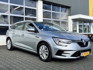 Renault Mégane Estate 1.3 TCe Airco Cruise control Parkeersensoren voor en achter Telefoonverbinding Stuurwielbediening 5-Persoons Navigatiesysteem