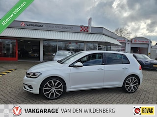 Volkswagen Golf 1.0 TSI Highline Business R