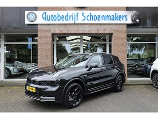 Lynk & Co 01 1.5 261PK! 6.6Kwh LADEN! 360-CAMERA PANO/SCHUIF INFINITY DAB NAVI CARPLAY CAMERA STOELVERWARMING ELEK.ACHTERKLEP 20"LMV