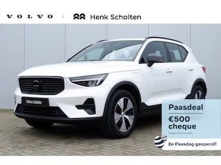 Volvo XC40 T4 Plug-in hybrid AUT7 211PK Plus Dark | Panoramadak | Adaptieve Cruise Control | Harman Kardon audio | Trekhaak semi elektrisch inklapbaar | 18" Lichtmetalen velgen | Elektrisch verstelbare voorstoelen | Stoel- & Stuurwielverwarming