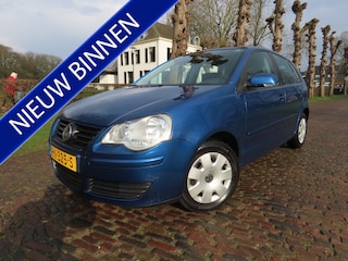 Volkswagen Polo 1.4-16V Comfortline Airco Stoelverwarming 5 Drs Stuurbekrachtiging Trekhaak