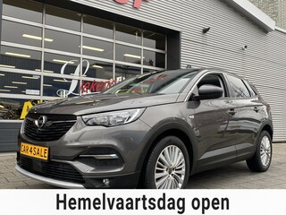 Opel Grandland X 1.2 Turbo Innovation - Panorama dak I Navigatie/Apple CarPlay I Airco I LED I PDC I Sport velgen I Dealer onderh.