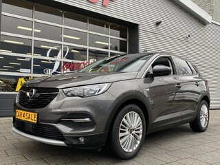 Opel Grandland X 1.2 Turbo Innovation - Panorama dak I Navigatie/Apple CarPlay I Airco I LED I PDC I Sport velgen I Dealer onderh.