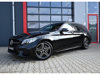 Mercedes-Benz C-klasse Estate 300 e Business Solution AMG Night Edition | Multi-Beam Led | ACC | Alcantara | Trekhaak | Ambient+ | Lane Assist | 360 | Head-Up | 320PK | Carplay | Stoelverwarming Dodehoek detectie