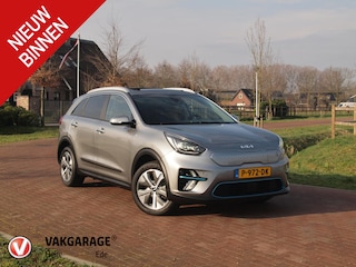 Kia Niro e-Niro DynamicPlusLine 64 kWh | SOH 100% | Fase 3 | Panoramadak | Camera | Apple Carplay | Cruise Control