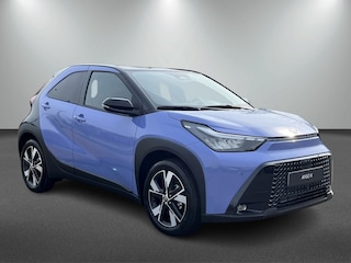 Toyota Aygo Hybrid 115 Black Edition | Stoelverwarming | Park. Sensoren | AC