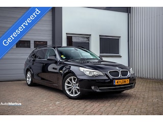 BMW 5-serie Touring 520i AUT|Leder|Carplay|Trekhaak|Navi pro|Netjes