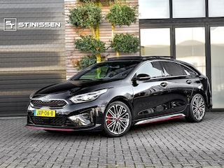 Kia ProCeed 1.6 T-GDI GT Panoramadak Alcantara adaptive cruise Stoelverwarming
