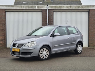Volkswagen Polo 1.4-16V Comfortline / Cruisecontrol