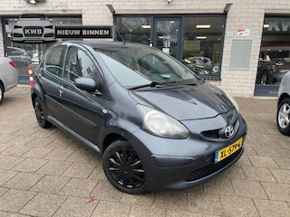 Toyota Aygo 1.0-12V 5Deurs Airco Nieuwe apk