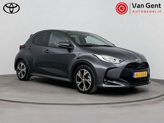 Toyota Yaris 1.5 Hybrid 115 Dynamic | Apple Carplay / Android Auto | Dodehoek detectie | Parkeersensoren voor/achter | Stoel-/stuurverwarming | Adaptive Cruise | Clima | Keyless | Camera | 16 inch