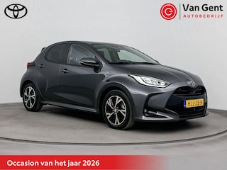 Toyota Yaris 1.5 Hybrid 115 Dynamic | Apple Carplay / Android Auto | Dodehoek detectie | Parkeersensoren voor/achter | Stoel-/stuurverwarming | Adaptive Cruise | Clima | Keyless | Camera | 16 inch