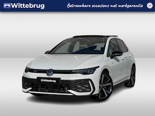 Volkswagen Golf 1.5 eHybrid 272PK DSG GTE / Black Style / Panoramadak / Leer / Head-Up Display / 18'' LMV / VW
