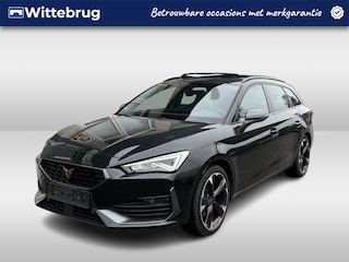 Cupra Leon 1.4 e-Hybrid Performance / AUTOMAAT/ PANODAK/ KEYLESS/ MEMORY SEAT/ CRUISE/ NAVI/ STOELVERWARMING/ FULL LINK/ PARK. SENSOREN + CAMERA