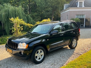 Jeep Grand Cherokee 4.7 V8 LAREDO 4x4 YOUNGTIMER #STOER