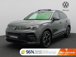 Volkswagen Tiguan 1.5 eHybrid R-Line Edition 272PK DSG SOH 100%, Pano-Schuifdak, Trekhaak, Black Style, 20" LM Velgen, Leder, Memorystoel, Elektr. Achterklep, Matrix LED-Verlichting, 360gr. Camera, Harman Kardon Audio