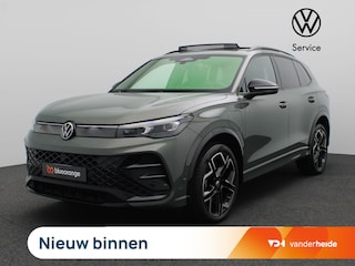Volkswagen Tiguan 1.5 eHybrid R-Line Edition 272PK DSG SOH 100%, Pano-Schuifdak, Trekhaak, Black Style, 20" LM Velgen, Leder, Memorystoel, Elektr. Achterklep, Matrix LED-Verlichting, 360gr. Camera, Harman Kardon Audio