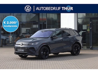Volkswagen Tiguan 1.5 eHybrid R-Line Edition 272PK / 200kW DSG, Interieur style pakket (lederen 'Varenna' bekleding, elektrisch verstelbare voorstoelen met geheugenfunctie en ventilatie), comfort pakket plus (verwarmbare vooruit, verwarmbare achterbank), black style pakket, elektrisch uitklapbare trekhaak met aanhanger manoeuvreerhulp, verwarmbare voorstoelen, verwarmbaar stuurwiel, Apple Carplay & Android Auto, 20" 'Leeds' LMV, parkeersensoren voor en achter (pdc), rondomzichtcamera (area view), elektrisch verstel-, verwarm- en inklapbare buitenspiegels, navigatie, DAB+, adaptieve cruise control (acc) etc.
