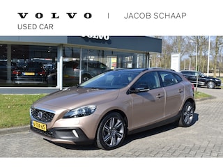 Volvo V40 T4 180PK Automaat Summum 1e eigenaar | Trekhaak | Panodak | Camera | Leder | Stoelverwarming