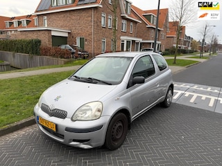 Toyota Yaris 1.0 VVT-i Terra - APK 12/2026 - RIJDT & SCHAKELT GOED! - KOOPJE!