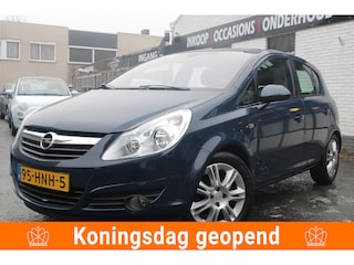 Opel Corsa 1.4-16V Cosmo | Airco | Cruise control | Elec ramen | Parkeer sensor achter