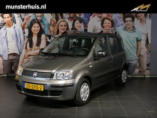 Fiat Panda 1.2 Active - Meeneemprijs! - Trekhaak - Airco - Apple carplay/ Android auto!