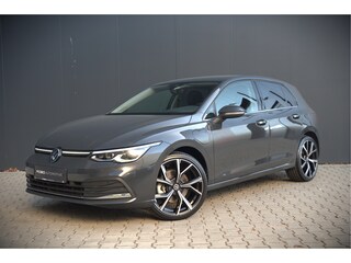 Volkswagen Golf 1.4 eHybrid Style | Stoelverwarming | Memory seat | Massage | Adaptive cruise control | Elektrische stoel | Keyless | Apple Carplay | Parkeersensoren | Ambiance Verlichting |