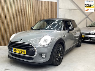 Mini Cooper 1.5 Serious Business | LED | NAVI |Nederlandse Auto |