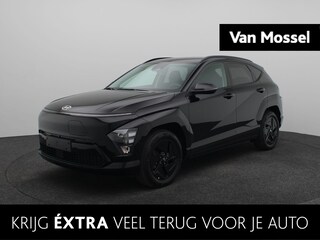 Hyundai Kona Long Range Pure Edition 64.8 kWh | Stuurverwarming | Stoelverwarming | Achteruitrijcamera | 12,3-inch Multimediascherm met navigatie |