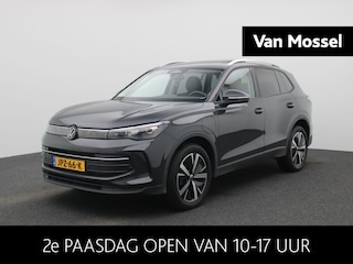 Volkswagen Tiguan 1.5 eHybrid Life Edition 204 PK | Panoramadak | Stoelverwarming | LED Koplampen | Apple Carplay | Navigatie | Keyless access | Camera | Elektrische achterklep | Stuurverwarming | Android Auto | Climate control | 19" Lichtmetalen velgen |