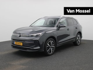 Volkswagen Tiguan 1.5 eHybrid Life Edition 204 PK | Panoramadak | Stoelverwarming | LED Koplampen | Apple Carplay | Navigatie | Keyless access | Camera | Elektrische achterklep | Stuurverwarming | Android Auto | Climate control | 19" Lichtmetalen velgen |