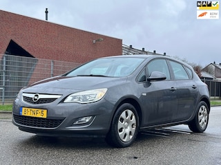 Opel Astra 1.4 Business Edition Navigatie*Cruise*Airco*NAP*APK*Elektrische ramen*