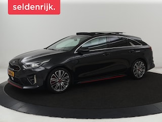 Kia ProCeed 1.6 T-GDI GT | 204pk | Panoramadak | Leder/Alcantara | Stoel & stuurverwarming | Trekhaak | Adaptive cruise | JBL Sound | Carplay | Camera | Navigatie | Full LED | Keyless | Achterbankverwarming