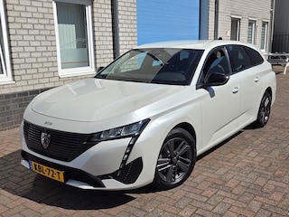 Peugeot 308 SW 1.2 PureTech 130pk Allure 19.000km! BJ2022