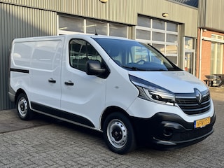 Renault Trafic 1.6 dCi L1H1 Euro 6 Airco Cruise controle 3-Persoons Telefoonverbinding Parkeersensoren achter 1e eigenaar Euro 6 Dealer onderhouden