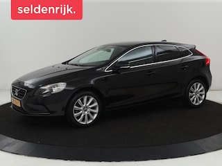 Volvo V40 2.0 T3 Momentum | Origineel NL | Stoelverwarming | Navigatie | Bluetooth | Climate control | Parkeerhulp | Cruise control