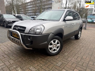 Hyundai Tucson 2.7i V6 4WD Style Navi/Leer/Trekh