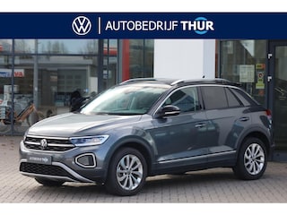 Volkswagen T-Roc 1.0 TSI Style VW Dealeronderhouden ergo active stoelen LED plus privacy glas leder alcantara ACC draadloos laden spraakbediening 2 zone clima light assist digital cockpit pro spiegel pakket draadloos carplay multifunctioneel lederen stuurwiel